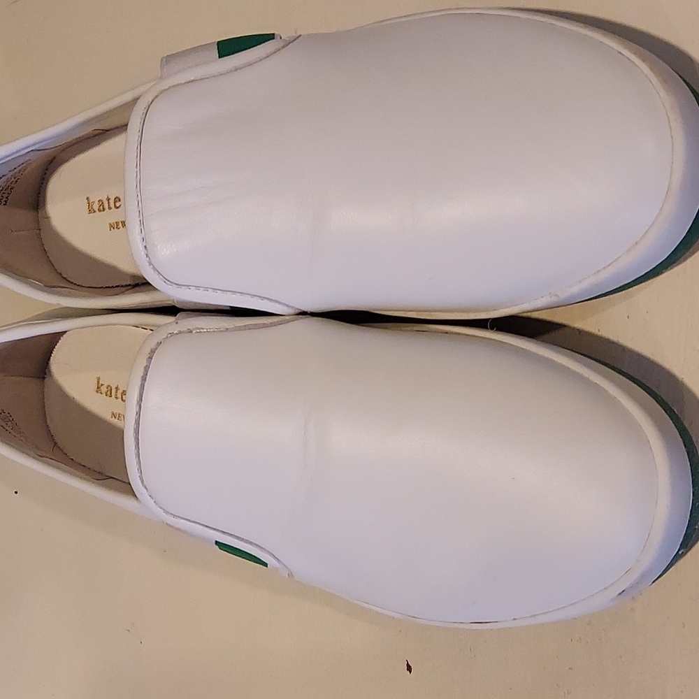 KATE SPADE NY WOMAN'S WHITE SANDY FASHION SNEAKER SIZE 7M SLIP ON